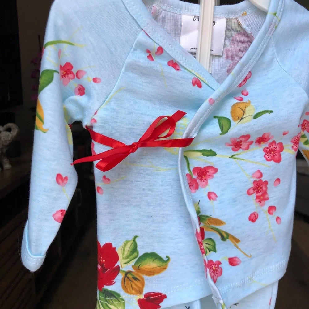 NWT 9 Mo Kimono Set in Tulle Gift‎ Bag